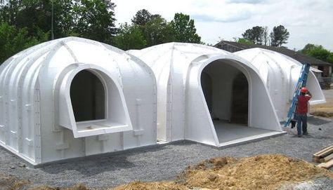 Case Sotterranee, Green Magic Homes, Hobbit Homes, Casa Hobbit, Earth Sheltered Homes, Hobbit Home, Hobbit Houses, Earth Sheltered, Underground Homes