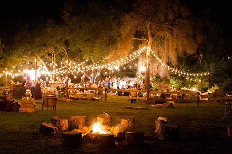 Outdoor Wedding Fire Pit Receptions, Bonfire At Wedding Reception, Firepits At Wedding, Campfire Rehearsal Dinner, Fire At Wedding, Bonfire At Wedding, Bonfire Wedding Ideas, Campfire Wedding Ideas, Wedding Bonfire Reception