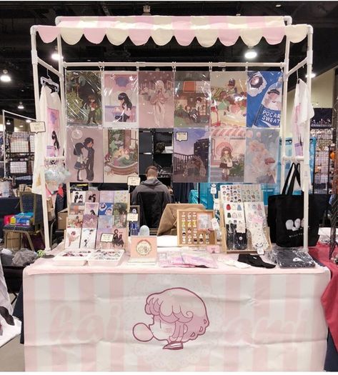 Anime Convention Booth, Swap Meet Ideas, Art Festival Booth, Craft Booth Design, Convention Booth, Craft Fair Table, Art Fair Booth, Vendor Booth Display, Festival Booth