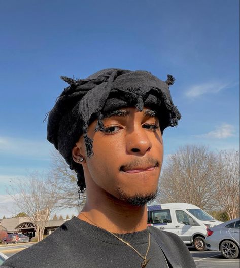 Mens Head Wrap, Turban Outfit, Hair Wrap Scarf, How To Curl Short Hair, Hair Scarf Styles, Head Scarf Styles, Black Men Hairstyles, Outfits Hombre, Street Fashion Men Streetwear