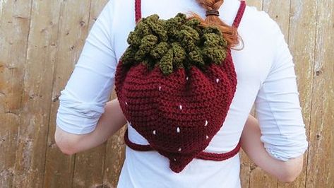 Link Blast: 10 Free Crochet Patterns for Strawberries Knit Bag Pattern, Backpack Crochet Pattern, Strawberry Backpack, Backpack Crochet, Knit Bag, Crochet Strawberry, Amazing Crafts, Crochet Backpack, Backpack Pattern