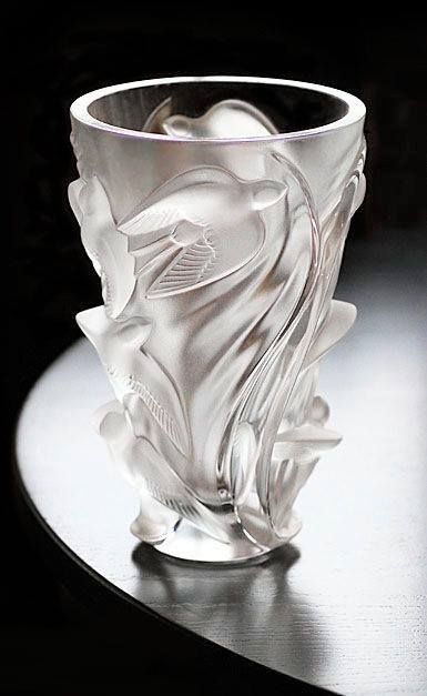 Rene Lalique Swifts vase Lalique Vase, Lalique Jewelry, Lalique Crystal, Diy Vase, Crystal Vase, Modern Vase, Gorgeous Glass, Art Glass Vase, Vase Design