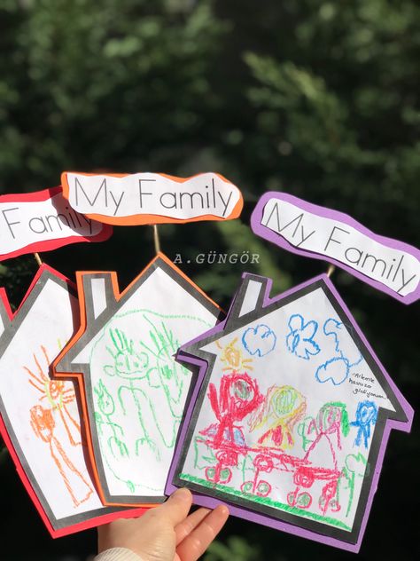 Family Activities Kindergarten Classroom, Toddler Family Art, Preschool My Family Theme, Family Craft Preschool, My Family Crafts For Kids, My Family Activities Preschool, My Family Craft, Family Theme Preschool Activities, Family Preschool Activities