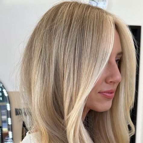 SoCal Hair | Custom Blondes + Hand-tied Extensions | side views ⚡️ • • • • • • • • • • • • • • • • • • • • #balayage #balayagehighlights #babylights #highlights #balayagehair #curlyhair #hair... | Instagram Balayage, Blonde Hair Babylights, Baby Lights Hair Blonde, Babylights Blonde, Light Blonde Balayage, Babylights Highlights, Baby Blonde Hair, Blonde Babylights, Reverse Balayage