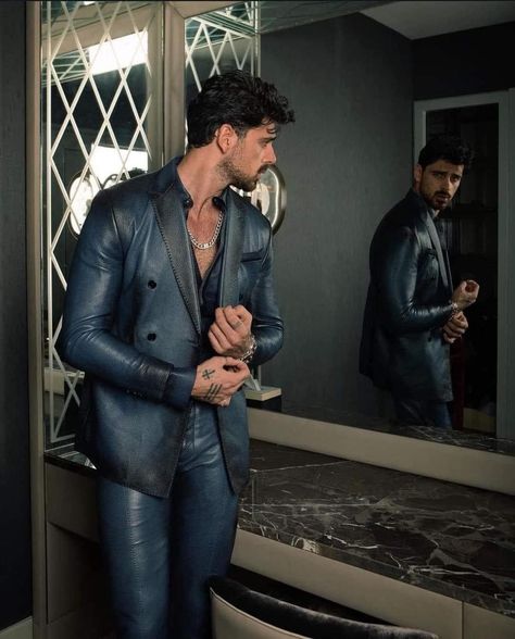 Italian Men Mafia, Handsome Italian Men, Michele Morrone, Foto Baby, Italian Men, Fashion Suits For Men, Leather Jeans, The Perfect Guy, Hottest Guy Ever