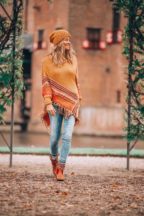 Stile Hippie Chic, Look Hippie Chic, Boho Winter Outfits, Bohemian Winter, Stile Boho Chic, Look Boho Chic, Boho Chique, Hippie Lifestyle, Mode Hippie