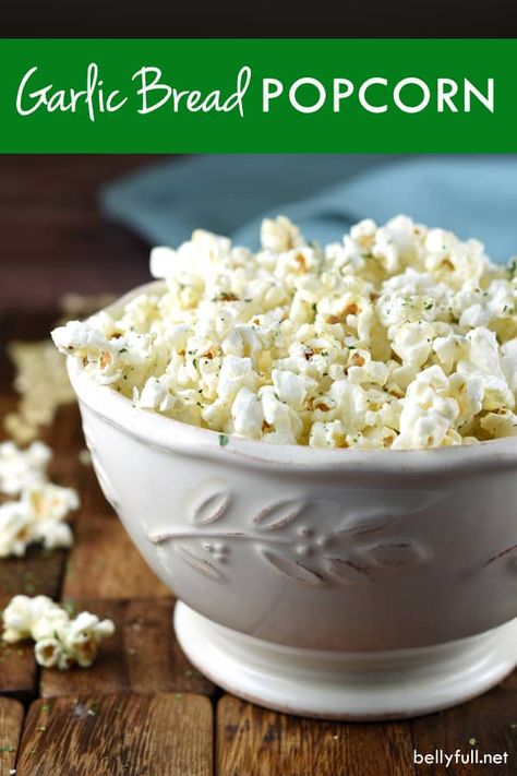 Popcorn Recipes Cheese, Flavored Popcorn Recipes, Simple Snacks, Stovetop Popcorn, Cheese Popcorn, Biscuits Graham, Homemade Popcorn, Popcorn Snacks, Popcorn Seasoning