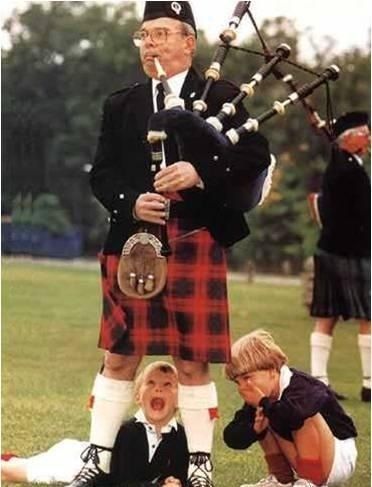 Men In Kilts Exposed | Boy looking up a kilt | Daniel Drummond Harvey Scottish Kilts, Men In Kilts, Bagpipes, Humor Grafico, Foto Vintage, صور مضحكة, Kids Pictures, Kilt, Bones Funny