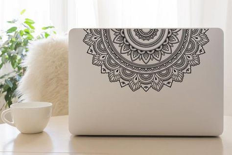 Half Mandala On Wall, Half Mandala Wall Painting, Laptop Painting Ideas, Wall Mandala Painting, Half Mandala Wall Art, Half Mandala Drawing, Half Mandala Art, Half Mandala Design, Yoga Art Painting