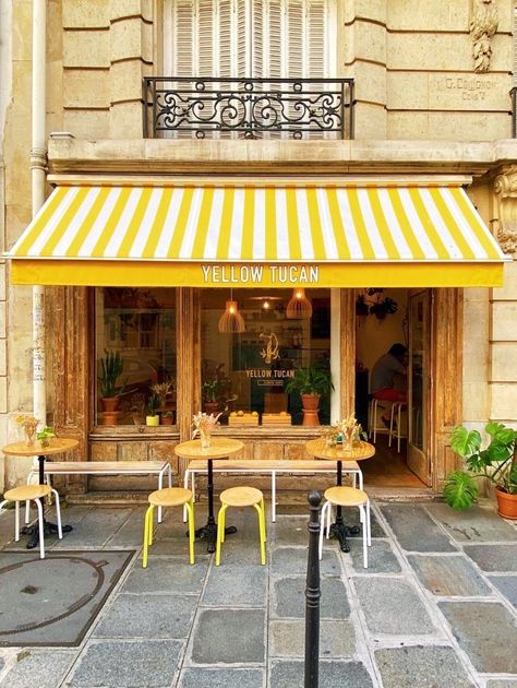 Yellow Coffee Shop, Paris Coffee Shop, Shop Facade, Cafe Shop Design, Coffee Shops Interior, Paris Cafe, Shop Fronts, Coffee Shop Design, Coffee Shop Decor