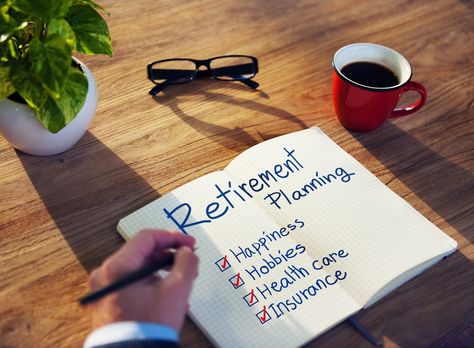 When preparing your retirement budget, it’s sometimes hard to anticipate every expense. One of the biggest mistakes newly retired people make is underestimating how much they will spend to afford a comfortable lifestyle. Things To Do In Retirement, Transition To Retirement, Retirement Budget, Retirement Goals, Retirement Activities, Financial Intelligence, Retired Life, Save For Retirement, Podcast Marketing