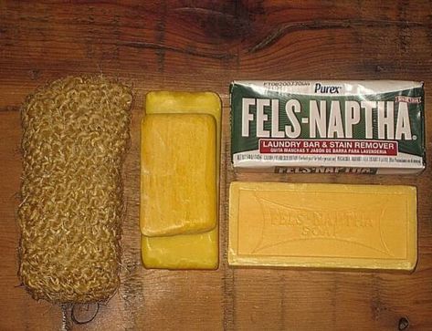 Flies Trap Diy, Thieves Oil Recipe, Homemade Fly Traps, Laundry Soap Bar, Natural Cleaning Supplies, Detergent Recipe, Laundry Detergent Recipe, Fels Naptha, Thieves Oil