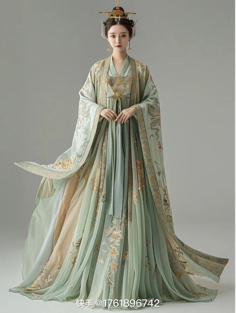 Chinese Fancy Dress, Ancient Dress, Chinese Illustration, Chinese Traditional Dress, Women Bride, Hanfu Dress, Costume Drama, Chinese Traditional, Japanese Outfits