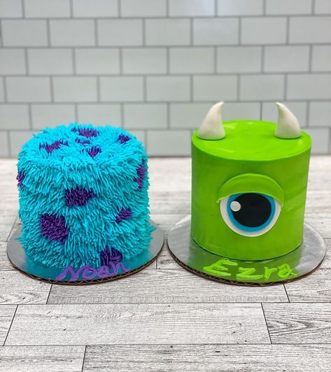 Monsters Inc Cupcakes, Chocolate Birthday Cake Decoration, Sully Cake, Monster Birthday Cakes, Monster Inc Cakes, Monsters Inc Baby Shower, Monster 1st Birthdays, Mike And Sully, 2nd Birthday Party For Boys