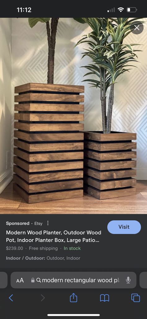 Indoor Planter Box, Wood Pots, Kitchen Decorating Ideas, Exterior Bloxburg, Geek Decor, Outdoor Gardens Design, Kitchen Decorating, Wooden Planters, Table Kitchen