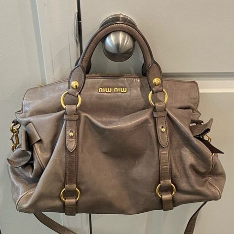 Miu Miu leather bag Miu Miu Vitello Bow Bag, Miu Miu Leather Bag, Vintage Bags Outfit, Miu Miu Bag Aesthetic, Vintage Miu Miu Bag, Miu Miu Bag Outfit, Miu Miu Purse, Vintage Miu Miu, Miu Miu Handbags