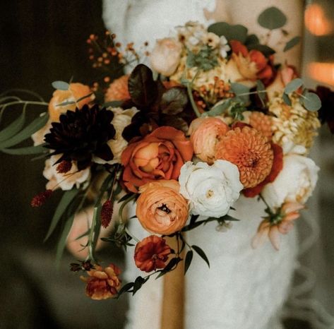 Apis Mellifera, Industrial Chic Wedding, Autumn Tones, Pop Champagne, Wedding Options, Fall Wedding Flowers, Spring Pastels, Wedding Flower Arrangements, Wedding Mood