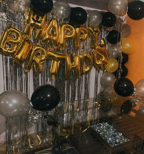 Black And Gold Sweet 16, 21 Birthday, 16 Birthday, Today Is My Birthday, Gold Theme, Sweet 16 Birthday, Birthday Decor, Sweet Sixteen, 16th Birthday