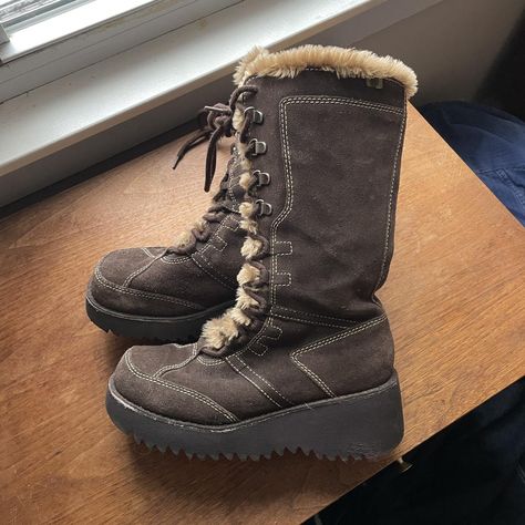 Vintage womens dark brown rare REPORT lace up boots... - Depop Vintage Boots Aesthetic, Cute Brown Boots, Winter Boots Aesthetic, Brown Lace Up Boots, Cute Winter Boots, Stylish Winter Boots, Fall Winter Shoes, Brown Boots Women, Funky Shoes