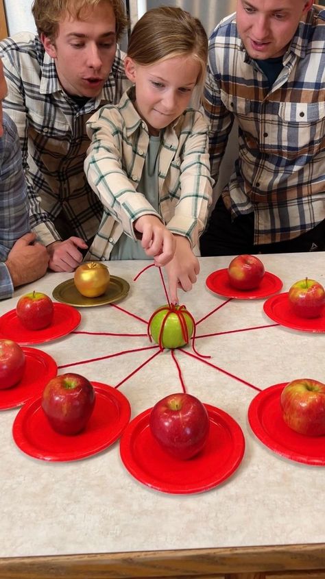 Apple Games For Kids, Apple Games For Adults, Fall Party Activities, Benson Bros, Eating Games, Apple Games, Fall Party Games, Presentation Ideas For School, Apple Festival