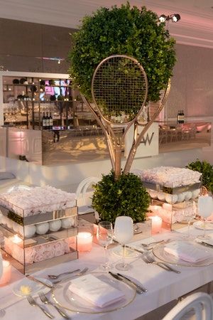 Country Club Theme Party, Club Theme Party Ideas, Country Club Theme, Pink Tables, Tennis Birthday Party, Sports Centerpieces, Wimbledon Party, Tennis Events, Tennis Birthday