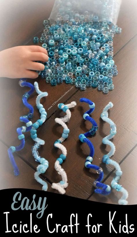 Easy Icicle Winter Craft - this is such a fun simple craft for kids from toddler, preschool to kindergarten. The variations are endless and they make such a beautiful indoor or outdoor decorations! They look stunning frozen!! #wintercraft #craftsforkids #toddlercrafts #preschoolcrafts #kindergartencrafts #preschool #kindergarten #finemotor Craft Kindergarten, Winter Crafts Preschool, Winter Activities Preschool, January Crafts, Snow Theme, Winter Activities For Kids, Craft Easy, Winter Craft, Winter Preschool