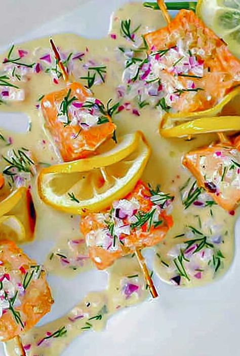 Salmon Pops, Salmon Appetizer Recipes, Dill Sauce For Salmon, Salmon Skewers, Sauce For Salmon, Skewer Appetizers, Honey Salmon, Gluten Free Appetizers, Dill Sauce