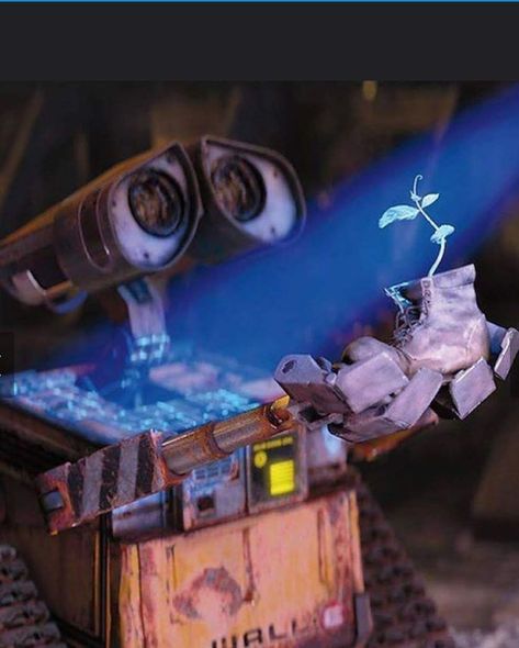 Wall E Costume, Walle Y Eva, Walle And Eva, Wall E Movie, Wall E Eve, Boss Wallpaper, Photo Cute, Disney Wall, Movie Shots