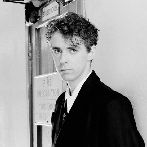 Neil Tennant 80s, Goth Singers, Neil Tennant, Pet Shop Boys, Band Pictures, Old People, Amazing People, Pet Shop, Good People