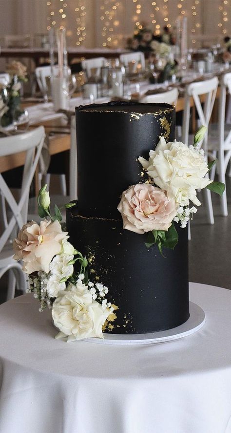 Black Theme Wedding Cake, Black Two Tier Wedding Cake, Black Buttercream Wedding Cake, Black Wedding Cakes Elegant, Wedding Cake Black And Gold, Black Cake Wedding, Moody Wedding Cakes, Black Theme Cake, Dark Wedding Cakes