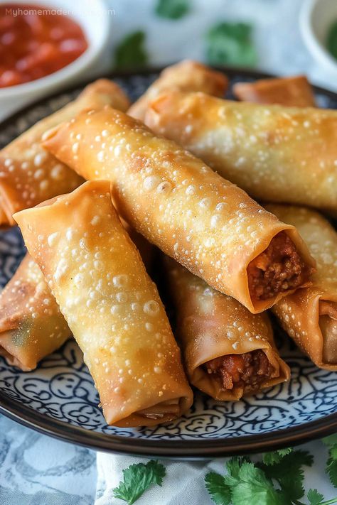 Taco Egg Rolls – A Crispy, Flavorful Fusion Snack Taco Roll Ups Tortilla, Taco Egg Rolls, Bbq Egg, Rolled Tacos, Egg Roll Wrapper, Taco Roll, Taco Beef, Egg Roll Filling, Spicy Queso