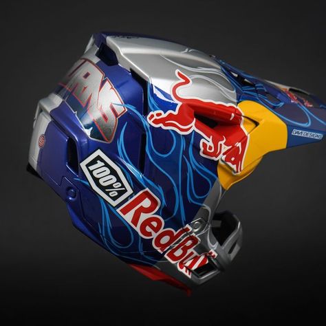 Redbull Helmet, Red Bull Design, Custom Bike Helmets, Custom Helmet Design, Bike Helmet Design, Cool Bike Helmets, Custom Aquarium, Dirt Bike Helmets, Arai Helmets