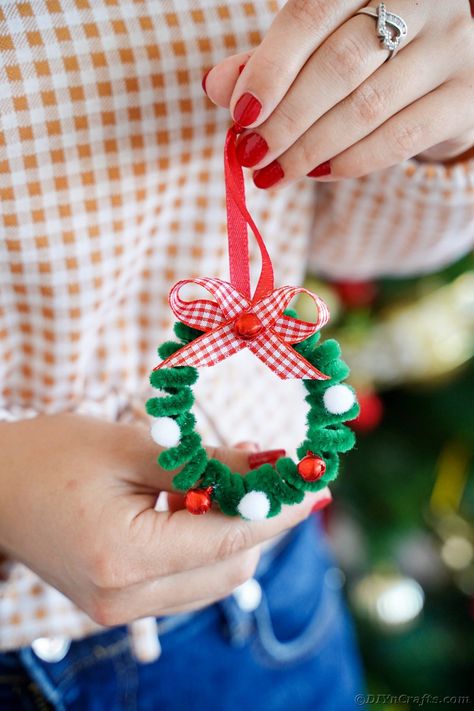 Ornament Shapes, Math Stem, Wreath Ornament, Xmas 2024, Diy Pipe, Pipe Cleaner Crafts, Kids Christmas Ornaments, Holly Wreath, Ornament Diy