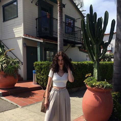 See this Instagram photo by @sabrina_claudio • 8,669 likes Sabrina Claudio Outfits, Sabrina Claudio, A Woman, Travel, On Instagram, Instagram