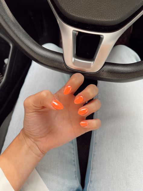 Nail Ideas Acrylic Orange, Orange Nail Inspo Short, Orange Chrome Almond Nails, Nail Inspo Almond Orange, Orange Nails Spring, Bright Birthday Nails, Orange Homecoming Nails, Aperol Nails, Orange Chrome Nails Summer