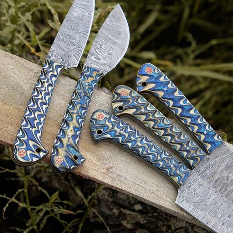 Handmade Damascus Steel 5 PCS Chef Knife set Professional Kitchen Knives Personalized Groomsman Anniversary Gift Housewarming Chef gifts Item Description Full Length : 12-11-10-9-8" Blade Length : 7-6-5-4-3" Handle Length : 5" Handle Material : Blue Multicolor Pakka wood Beautiful Handle file work on the spine Chef Knife Set, Chef Gifts, Gift Housewarming, Professional Kitchen, Knife Set, Chef Knife, Knife Sets, Damascus Steel, Damascus