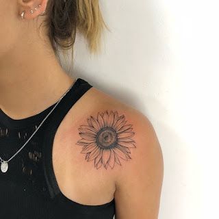 Ka Tattoo, Sunflower Tattoo Meaning, Sunflower Tattoo Ideas, Infected Tattoo, Sunflower Tattoo Shoulder, Flower Tattoo Shoulder, Friendship Tattoos, Sunflower Tattoos, Shoulder Tattoos For Women