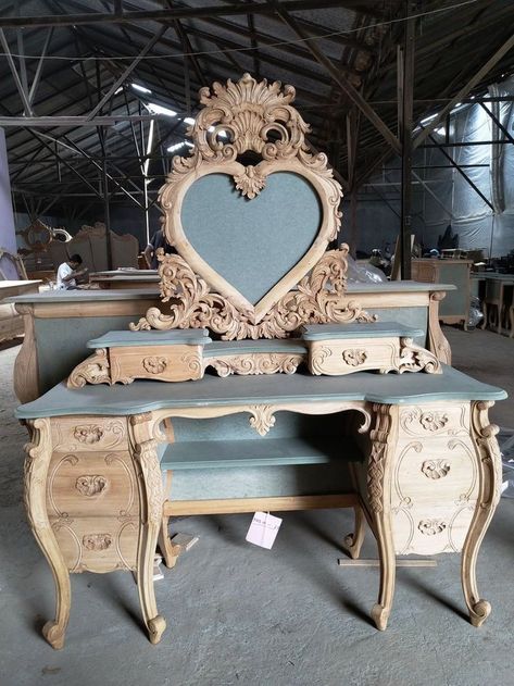 Rococo Bedroom Modern, Rococo Aesthetic Room, Heart Furniture, Neat Furniture, Thrift Manifestation, Chic Dresser, Rococo Furniture, Modern Baroque, Future Bedroom