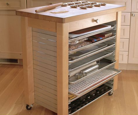 This rolling cart does triple duty as movable work surface, cooling rack, and storage for molds, stencils, and sheet pans. Organisation, Provence Villa, Baking Station, Kitchen Island Storage, Home Bakery Business, Bakers Kitchen, Bakery Restaurant, Kitchen Top, Bakery Kitchen