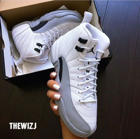 Popular Nike Shoes, Tennis Shoes Outfit, Basket Style, Jordan Shoes Girls, Custom Nike Shoes, Shoes Sneakers Jordans, Nike Shoes Jordans, Nike Air Shoes, Jordan 12