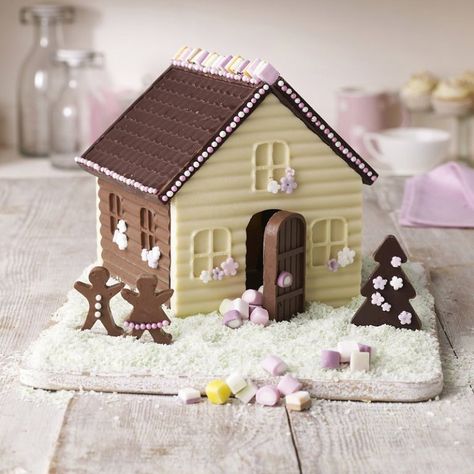 christmas-fairy-tale-cottage-cake-chocolate-mould Fairy Tale Cottage, Chocolate Moulds, Chocolate House, Chocolate Santa, Gingerbread House Designs, Gingerbread House Decorations, House Cake, Christmas Cake Decorations, Candy House