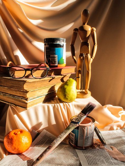 Still Life Photography Personal Objects, Drawing Inspo Photography, Fantasy Still Life Photography, Interesting Still Life Compositions, Art Supplies Still Life Photography, Still Life Drawing Composition, Still Lifes Photographs, Personal Still Life, Still Life Shadows