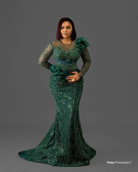 Tailor Catalogue | Designer @tashvogueglobal #tailorcataloguepage | Instagram Green Lace Dress Styles, Gown For Lace, Bridal Lace Styles, Beaded Lace Styles, Birthday Style Dresses, Lace Long Dress Styles, Corset Gown Styles, Green Lace Asoebi Styles, Green Asoebi