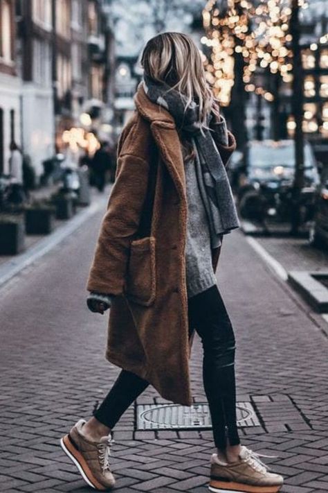 Coat Outfit Ideas For Women, Simple Winter Outfit Ideas, Sport Coat Outfit, Cute Christmas Outfit, Coat Outfit Ideas, Boho Fall Outfits, Simple Winter Outfits, Boho Winter, Cosy Outfit