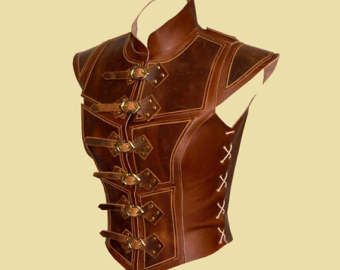 Steampunk Healer, Rogue Clothes, Leather Armor Women, Leather Jerkin, Fair Outfits, Womens Costumes, Idee Cosplay, Leather Armor, Gambar Figur