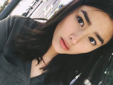 Liza Soberano Liza Soberano Icons, Liza Soberano Instagram, Lisa Soberano, Liza Soberano, Girl Inspiration, Asian Hair, Beautiful Hijab, Beauty Trends, Beauty Women