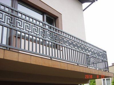 Balcony Railing Design Modern, Terrace Grill, Railing Balcony, درابزين السلم, Modern Window Design, Modern Window Grill, Staircase Railing Design, Grill Gate Design, Stairs Design Interior