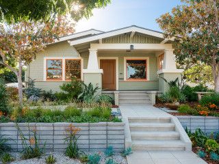 Historic Craftsman - Craftsman - Exterior - San Diego - by San Diego Master Craftsmen | Houzz Backyard Green House, Bungalow Exterior Colors, Garden Walkway Ideas, Bungalow Landscaping, Craftsman Landscaping, Craftsman Bungalow Exterior, Landscaping Garden Design, Design Backyard, California Bungalow