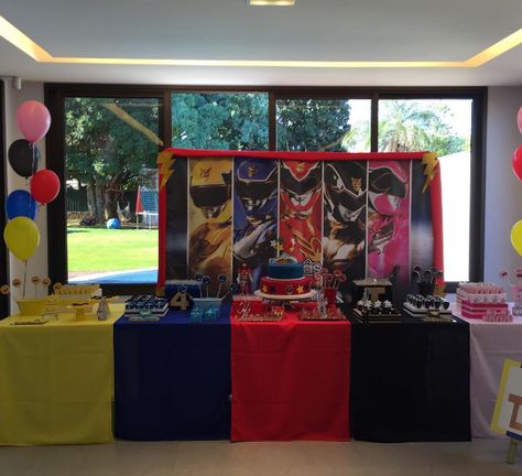 Power Rangers table set up idea Power Rangers Theme, Power Rangers Birthday, Festa Power Rangers, Power Ranger Birthday Party, Power Ranger Party, Power Ranger Birthday, 9th Birthday Parties, Fourth Birthday, Power Ranger