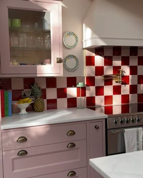 Lucy Alice Home, Brighton Townhouse, Ad Kitchen, Frame Kitchen, Austin Homes, Cozy Kitchen, Kitchen Extension, Red Kitchen, Pink Kitchen